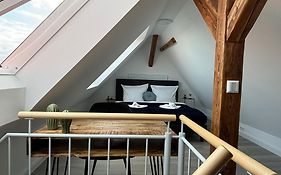 SCHLOSSBERG RESIDENCES - XXL-Design-Apartment mit Schlossblick für bis zu 12 Personen